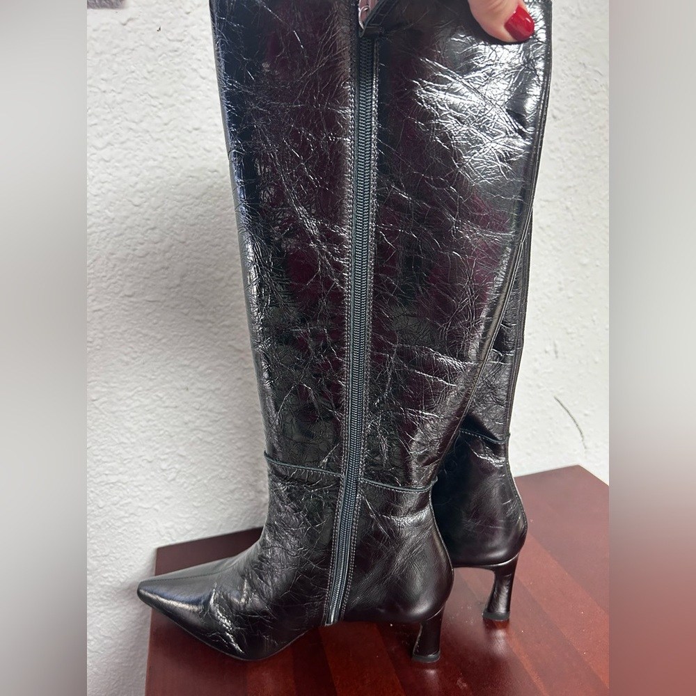 Black with silver Crackle knee-high black leather boots size 7.5 3” heel NIB - Picture 3 of 11